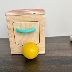 Lovevery Hide and Find Drop Box